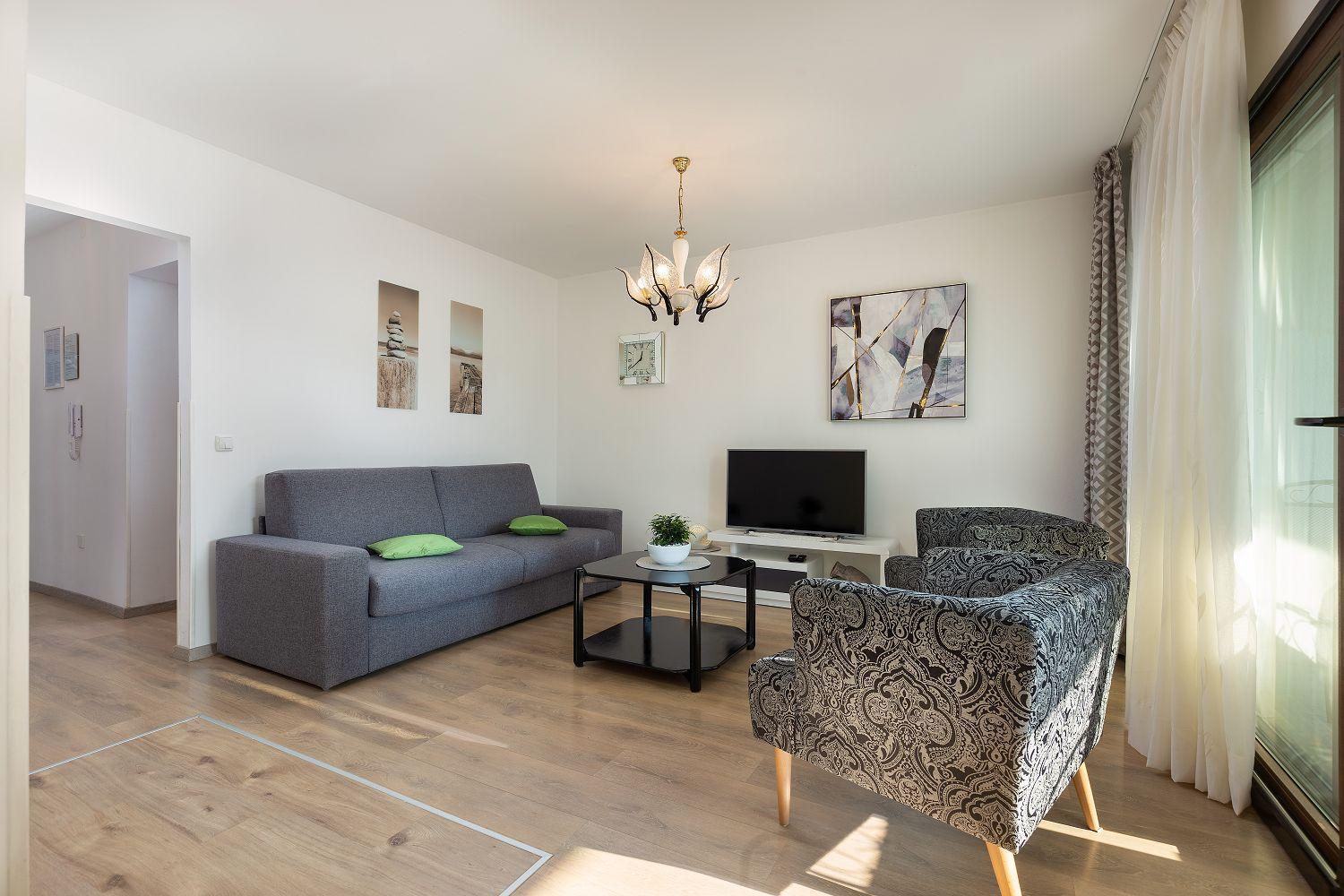 Neu Renovierte Ferienwohnung Mit Klima, Wlan, Terrasse Und Grill Pula Bagian luar foto
