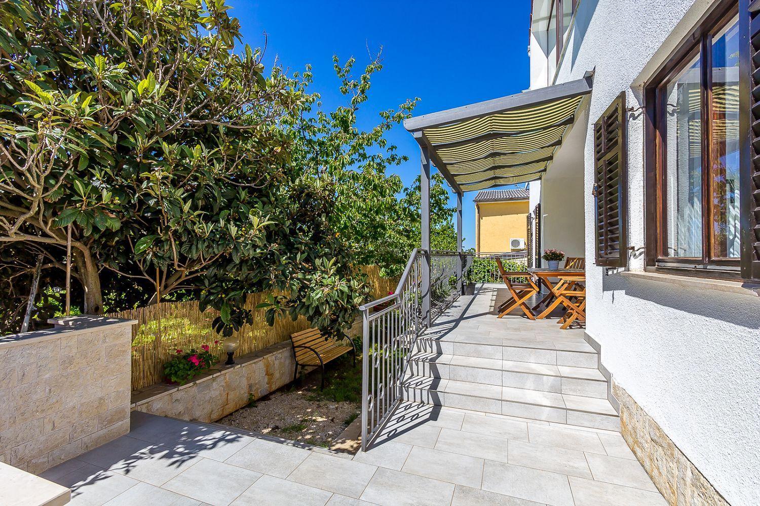 Neu Renovierte Ferienwohnung Mit Klima, Wlan, Terrasse Und Grill Pula Bagian luar foto
