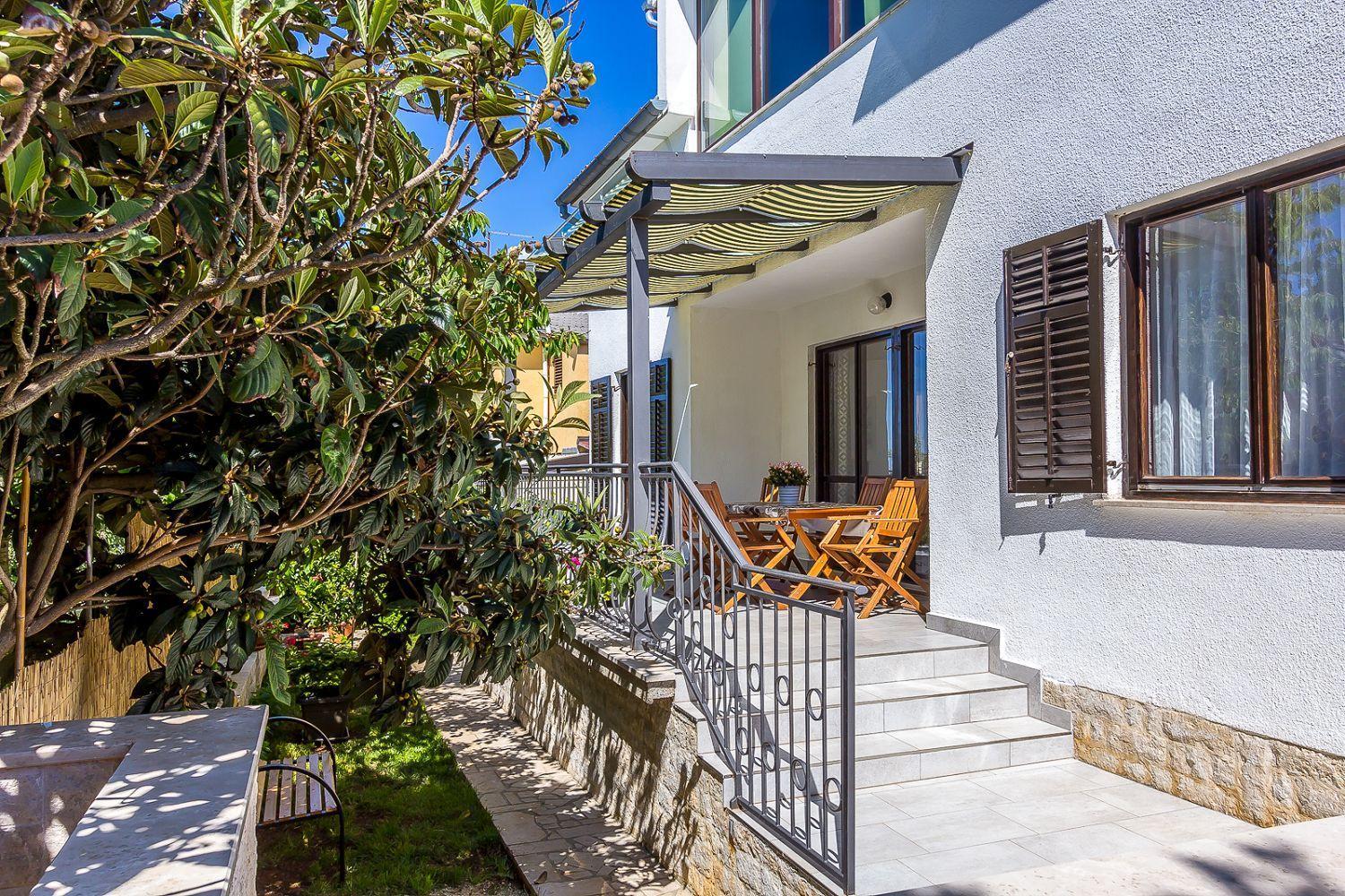 Neu Renovierte Ferienwohnung Mit Klima, Wlan, Terrasse Und Grill Pula Bagian luar foto